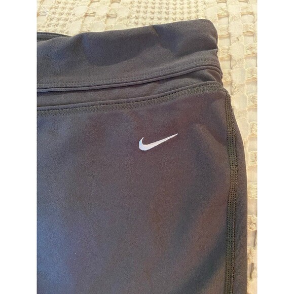 Nike Dark Gray Size Medium Womens Dry Fit Athleticwear Shorts 4 working out Yoga - Picture 2 of 7